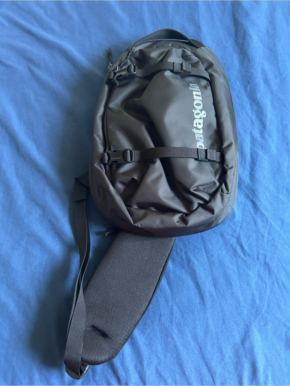 Patagonia Black Atom Sling Bag (8L)